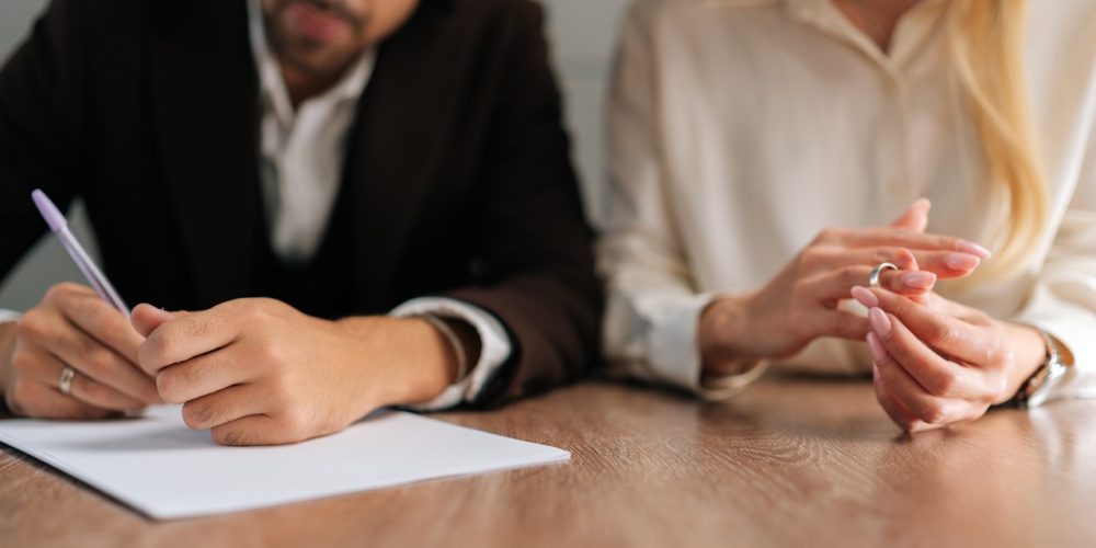 Como um advogado pode ajudar na partilha de bens - Dra. Carine Piñeiro